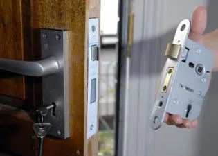 Aqua Locksmith Store St Louis, MO 314-372-2213 - 6-Locks-Replace